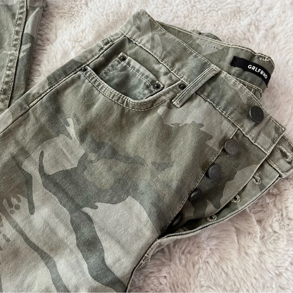 GRLFRND Karolina Camo Crop Pants